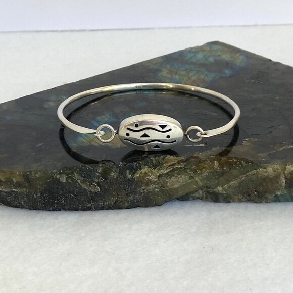 Sterling Silver Oval Black Onyx Geometric Reversible Hinged Bangle Bracelet 6.5" - Picture 13 of 16